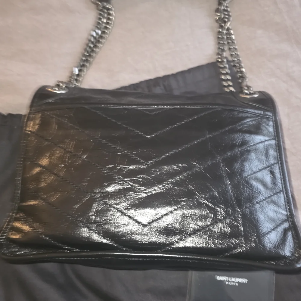 Saint Laurent Medium Nikki Black Out Version - Picture 5 of 6